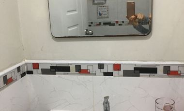 SE ALQUILA MINI DPTO EN 1ER PISO, UBICADO EN LA URB. EL PARMAR SURCO