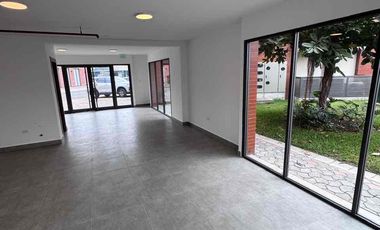 Se vende Local Comercial en Almax Center [Km 14.5 Vía a Sambo ]