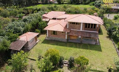 Rento hermosa Cotacachi 1000 m2