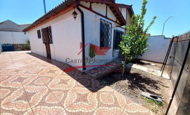 Se Arrienda Hermosa Casa 3 Dormitorios y 1 Baño, Conjunto Habitacional Las Casas de Padre Hurtado Poniente VII, Comuna de Padre Hurtado.