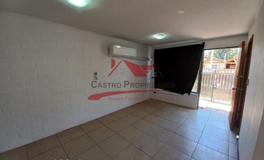 Se Arrienda Hermosa Casa 3 Dormitorios y 1 Baño, Conjunto Habitacional Las Casas de Padre Hurtado Poniente VII, Comuna de Padre Hurtado.