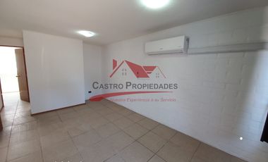 Se Arrienda Hermosa Casa 3 Dormitorios y 1 Baño, Conjunto Habitacional Las Casas de Padre Hurtado Poniente VII, Comuna de Padre Hurtado.