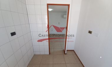 Se Arrienda Hermosa Casa 3 Dormitorios y 1 Baño, Conjunto Habitacional Las Casas de Padre Hurtado Poniente VII, Comuna de Padre Hurtado.