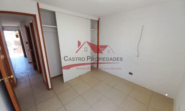 Se Arrienda Hermosa Casa 3 Dormitorios y 1 Baño, Conjunto Habitacional Las Casas de Padre Hurtado Poniente VII, Comuna de Padre Hurtado.