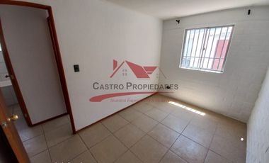 Se Arrienda Hermosa Casa 3 Dormitorios y 1 Baño, Conjunto Habitacional Las Casas de Padre Hurtado Poniente VII, Comuna de Padre Hurtado.