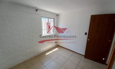Se Arrienda Hermosa Casa 3 Dormitorios y 1 Baño, Conjunto Habitacional Las Casas de Padre Hurtado Poniente VII, Comuna de Padre Hurtado.