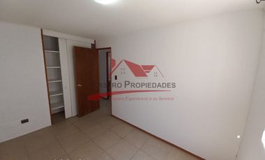 Se Arrienda Hermosa Casa 3 Dormitorios y 1 Baño, Conjunto Habitacional Las Casas de Padre Hurtado Poniente VII, Comuna de Padre Hurtado.