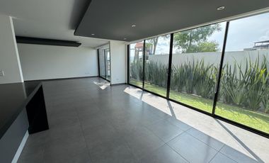 CASA EN RENTA PARQUE GRAN RESERVA LOMAS DE ANGELOPOLIS 3 RECAMARAS