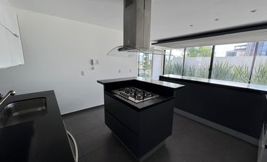 CASA EN RENTA PARQUE GRAN RESERVA LOMAS DE ANGELOPOLIS 3 RECAMARAS