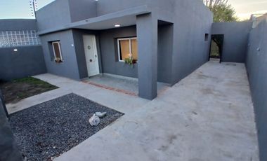 Venta Casa 3 ambientes Ituzaingo