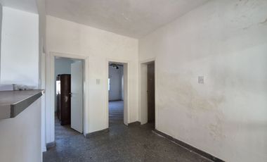 Venta Casa 3 ambientes Ituzaingo
