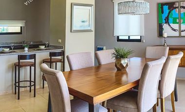 Casa nueva en venta dentro de terreno amplio al norte de Mérida