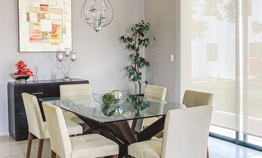 Casa nueva en venta dentro de terreno amplio al norte de Mérida