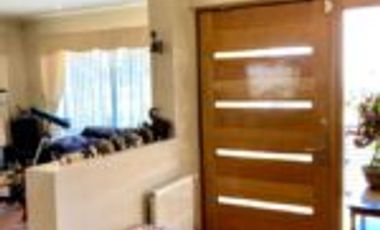 Broker 4d-3b-3estac-patio, firmando Promesa De Compra por UF12.000