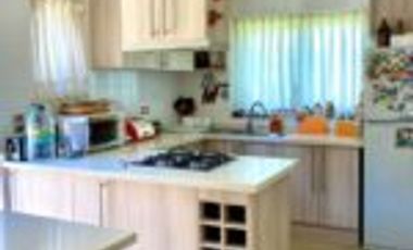 Broker 4d-3b-3estac-patio, firmando Promesa De Compra por UF12.000