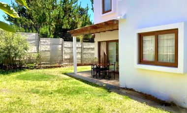 Broker 4d-3b-3estac-patio, firmando Promesa De Compra por UF12.000