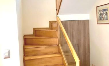 Broker 4d-3b-3estac-patio, firmando Promesa De Compra por UF12.000