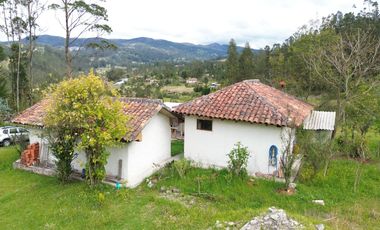 TERRENO EN VENTA, ADOBEPAMBA - CUENCA