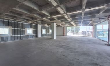 EDIFICIO EN RENTA SOBRE BERNARDO QUINTANA, QUERÉTARO