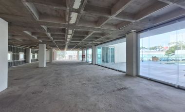 EDIFICIO EN RENTA SOBRE BERNARDO QUINTANA, QUERÉTARO