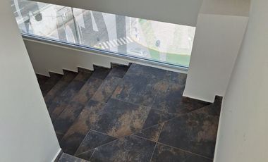 EDIFICIO EN RENTA SOBRE BERNARDO QUINTANA, QUERÉTARO