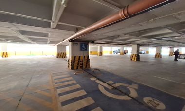 EDIFICIO EN RENTA SOBRE BERNARDO QUINTANA, QUERÉTARO