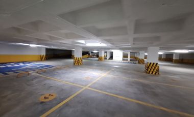 EDIFICIO EN RENTA SOBRE BERNARDO QUINTANA, QUERÉTARO