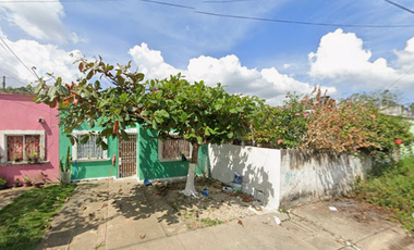 CASA DE RECUPERACIÓN BANCARIA EN CALLE SANTA MARTHA, FRACC. SANTA CRUZ, SOCONUSCO, VERACRUZ. ¡NO SE ACEPTAN CRÉDITOS!