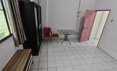 Disewakan Rumah di Jelambar Barat 2 J Dengan 3 Kamar Tidur 2 Kamar Mandi 4x13 Dengan 3 Lantai Bangunan Untuk Hunian