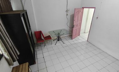 Disewakan Rumah di Jelambar Barat 2 J Dengan 3 Kamar Tidur 2 Kamar Mandi 4x13 Dengan 3 Lantai Bangunan Untuk Hunian