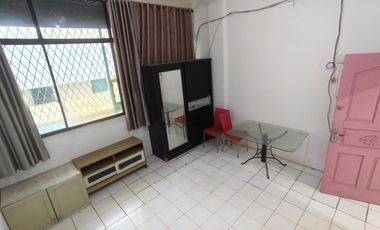 Disewakan Rumah di Jelambar Barat 2 J Dengan 3 Kamar Tidur 2 Kamar Mandi 4x13 Dengan 3 Lantai Bangunan Untuk Hunian