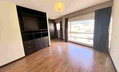 Departamento en renta. Cuenca .Sector Superstock
