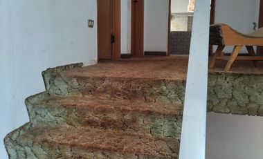 CASA EN AV. HENRIQUEZ- PRINCIPALMENTE EMPRESAS