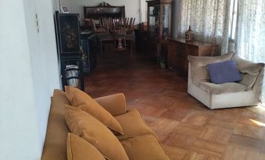 CASA EN AV. HENRIQUEZ- PRINCIPALMENTE EMPRESAS