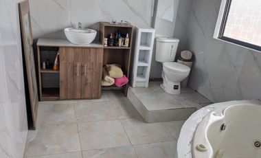 CASA DE VENTA 3 DORMITORIOS ARMENIA 2. VALLE DE LOS CHILLOS