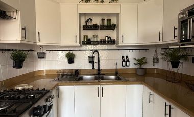 Departamento de Venta en Sector UEES