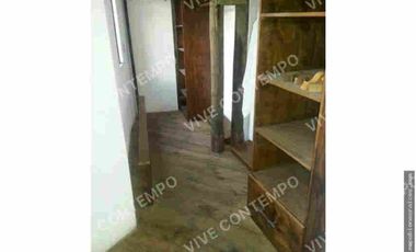 CASA SOLA CON ALBERCA EN YAUTEPEC