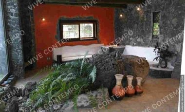 CASA SOLA CON ALBERCA EN YAUTEPEC