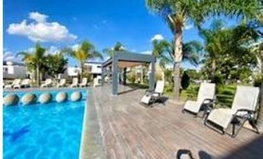 CASA EN VENTA CASA FUERTE 389 COTO BALUARTE