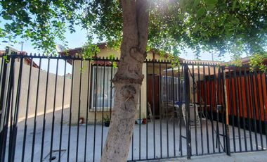 Casa En Venta En Quebrada El Sauce, Sto. Tomas III, Lampa