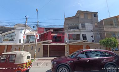 Casa En Alquiler - Ideal Para Oficinas O Consultorios Profesionales