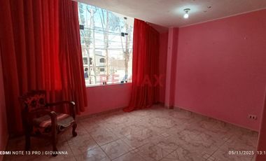 Casa En Alquiler - Ideal Para Oficinas O Consultorios Profesionales