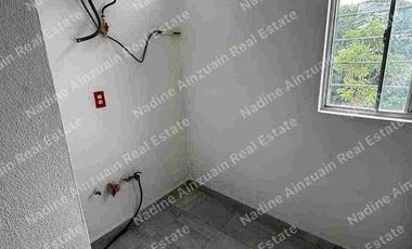 SE VENDE EDIFICIO DE 3 DEPARTAMENTOS AMPLIOS, AMUEBLADOS Y EQUIPADOS.UBICADO EN ZONA SUR POR AV. 135. CANCÚN, QUINTANA ROO.