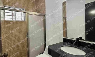 SE VENDE EDIFICIO DE 3 DEPARTAMENTOS AMPLIOS, AMUEBLADOS Y EQUIPADOS.UBICADO EN ZONA SUR POR AV. 135. CANCÚN, QUINTANA ROO.