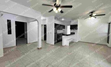 SE VENDE EDIFICIO DE 3 DEPARTAMENTOS AMPLIOS, AMUEBLADOS Y EQUIPADOS.UBICADO EN ZONA SUR POR AV. 135. CANCÚN, QUINTANA ROO.