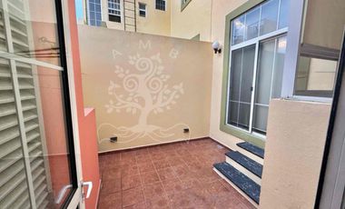 Preciosa Residencia en Venta en Rinconada San Mateo.