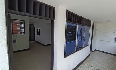 Loca para empresas , bodega y oficinas – Centro de Santa Marta  3 Pisos | Excelente Ubicación | Ideal para Negocio e Inversión