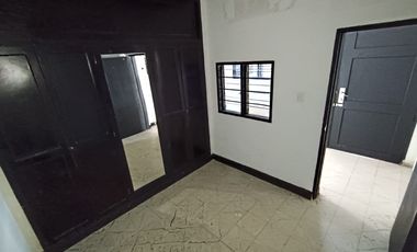 Loca para empresas , bodega y oficinas – Centro de Santa Marta  3 Pisos | Excelente Ubicación | Ideal para Negocio e Inversión