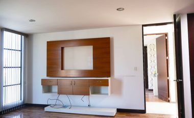 Casa en Renta, Lomas de Angelópolis I, Retorno Bali N.7, Clúster 222, Puebla.