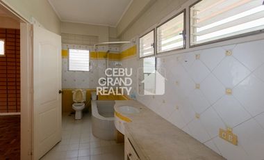 Semi-Furnished 4 Bedroom House with Swimming Pool for Rent in Banilad